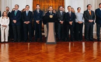 Gobierno expide tres decretos para mantener clases tras el terremoto