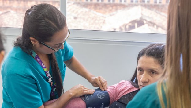 Enfermeros de la UdeA amplían el cuidado más allá del hospital