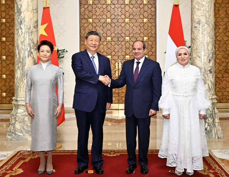 Xi Jinping y Abdel Fattah El-Sisi en una reunión sobre Medio Oriente en El Cairo
