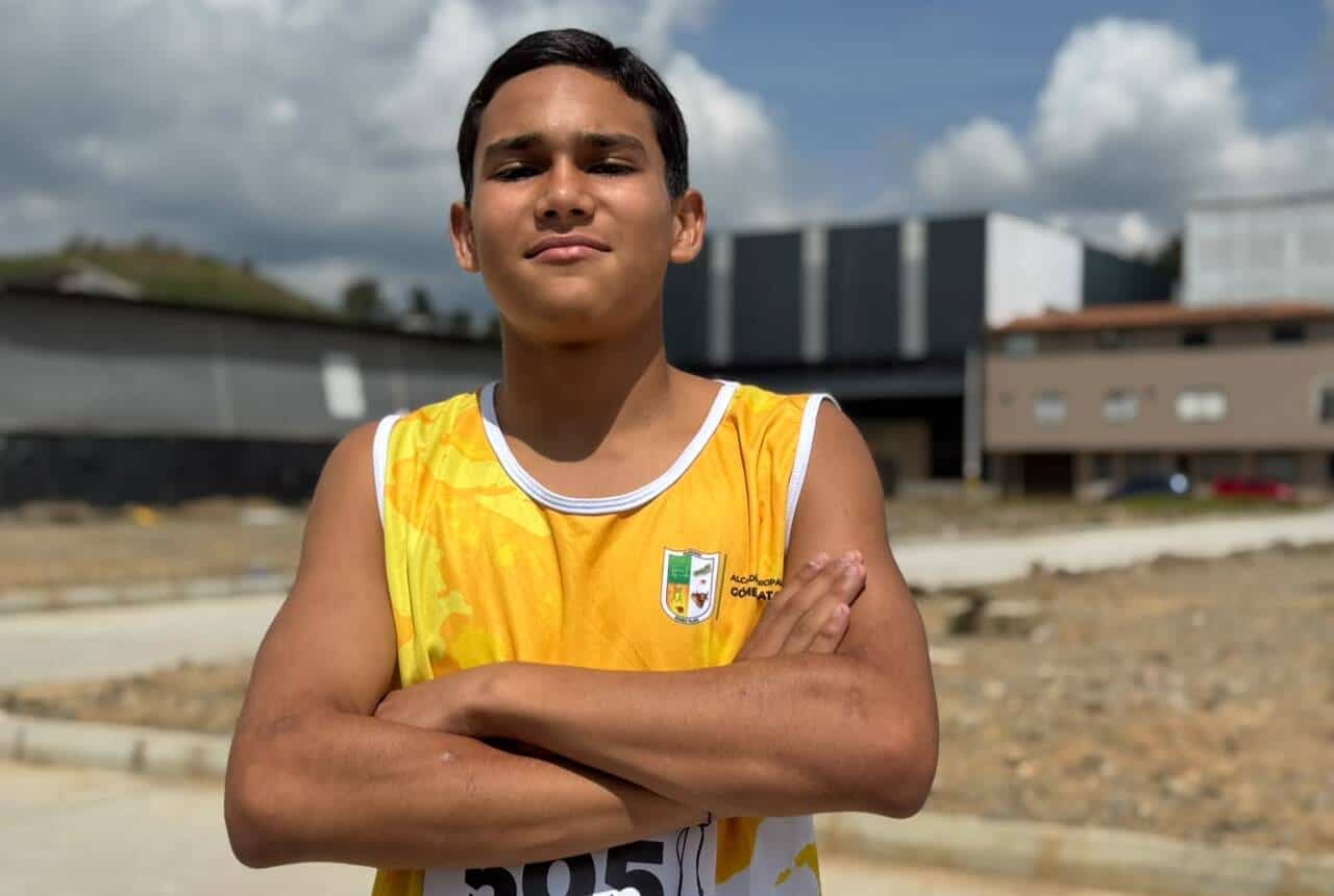 Simón Vahos durante una prueba de atletismo en Entrerríos