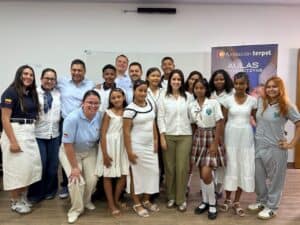 Aulas Interactivas de Terpel llegan a Turbo con biblioteca y tecnología