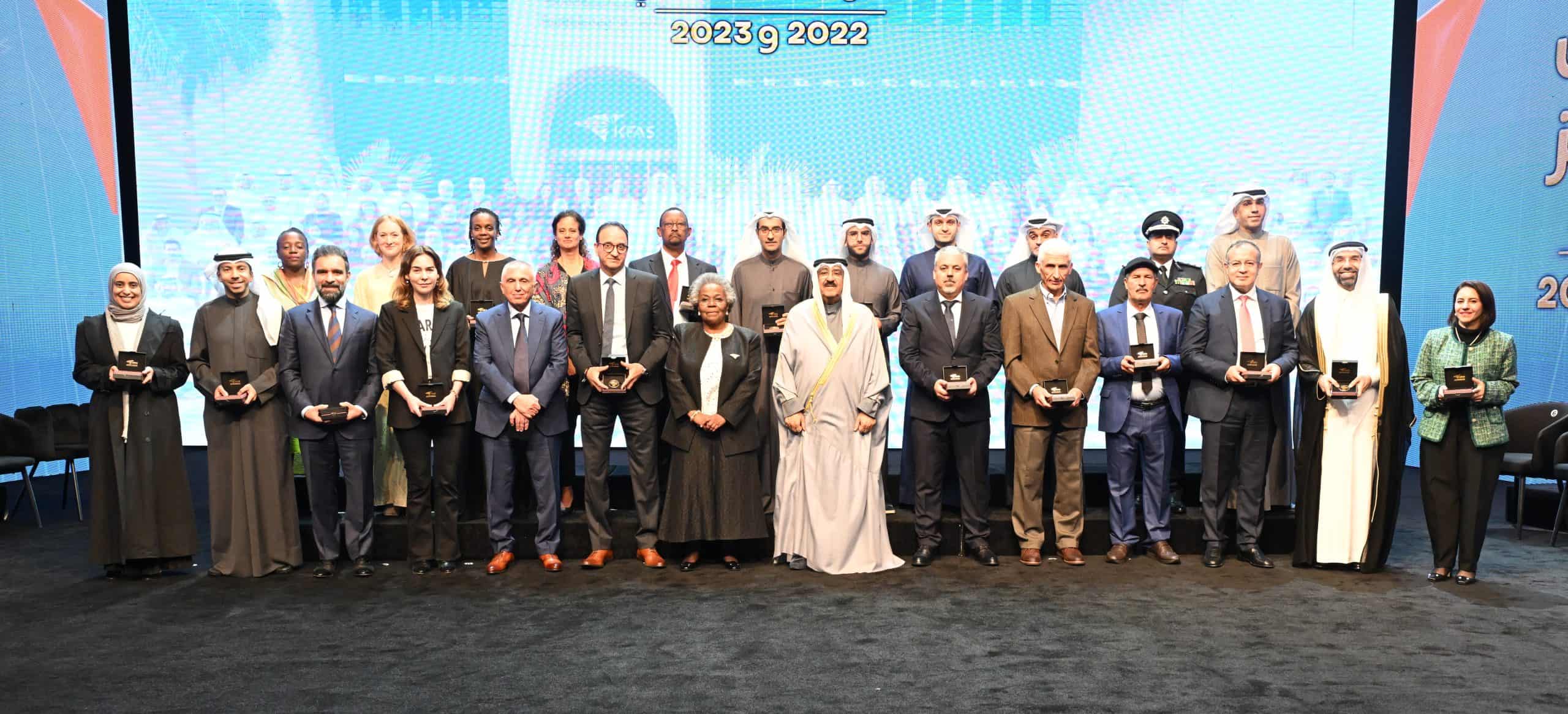 الفائزين بـجائزة جابر الأحمد للباحثين الشباب 2022
