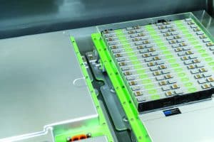 قيادة السيارات الكهربائية