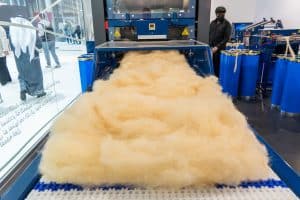 مصنع لمعالجة الصوف