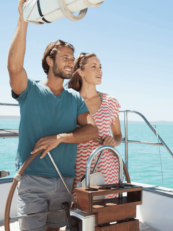 courtier assurance bateau à Montréal homme et une femme