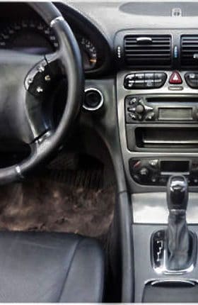 Alternativer Autoradio Adapter, CAN-B kompatibel, für Mercedes-Benz Fahrzeuge.