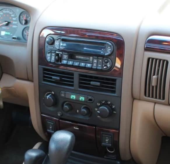 Autoradio Adapter für CAN-B System.