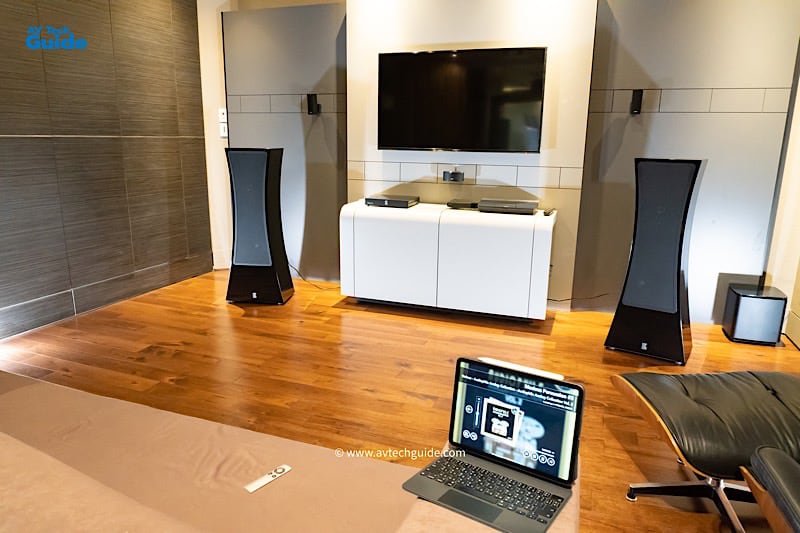 At showroom preview LOG Audio VIVANT
