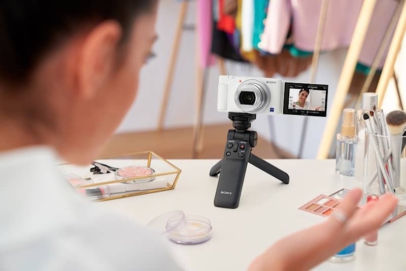 Sony introduce ZV-1 white edition compact camera pre-order ready on October 26