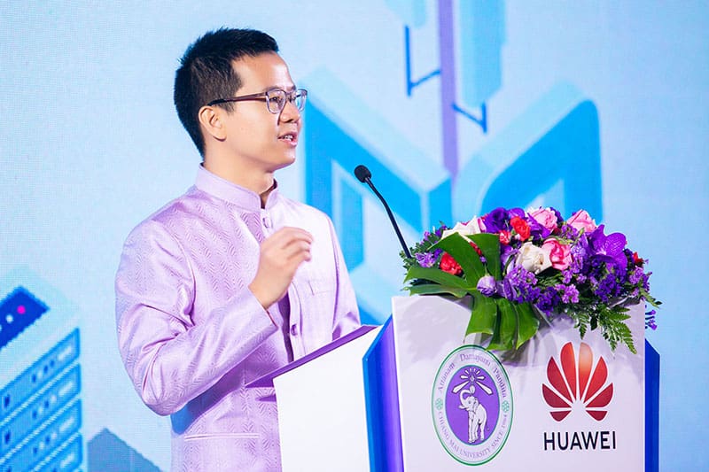 HUAWEI signs MOU with CMU