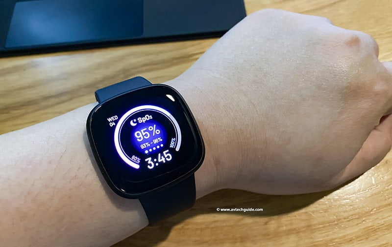 Review Fitbit Versa 3 new smart fitness tracker