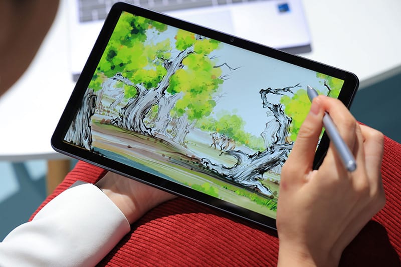 HUAWEI MatePad 10.4 inch 2022 and on-the-go lifestyle
