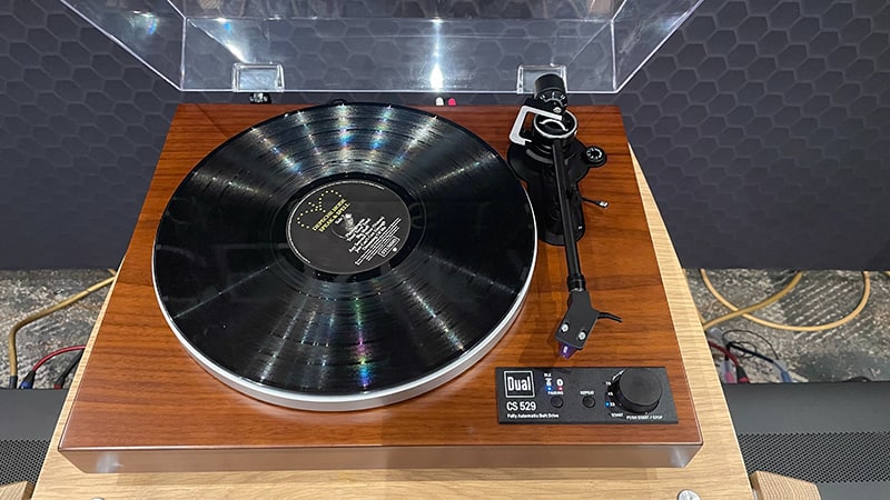 Dual CS 529 BT World's First Bluetooth Turntable with Control App