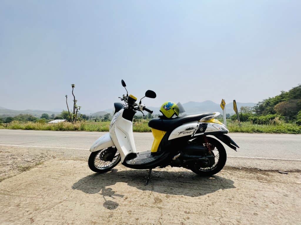 Pai Thailand 100 Baht Scooter
