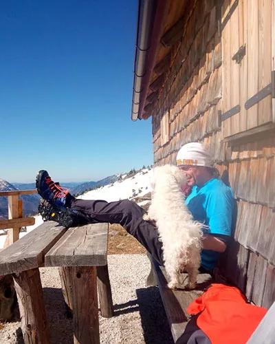 Rastplatz bei Wanderung auf die Hohe Schrott Kotalm