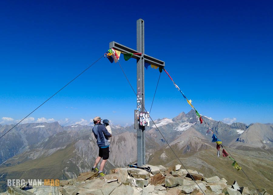 Gipfelkreuz vom Böses Weibl in der Schobergruppe