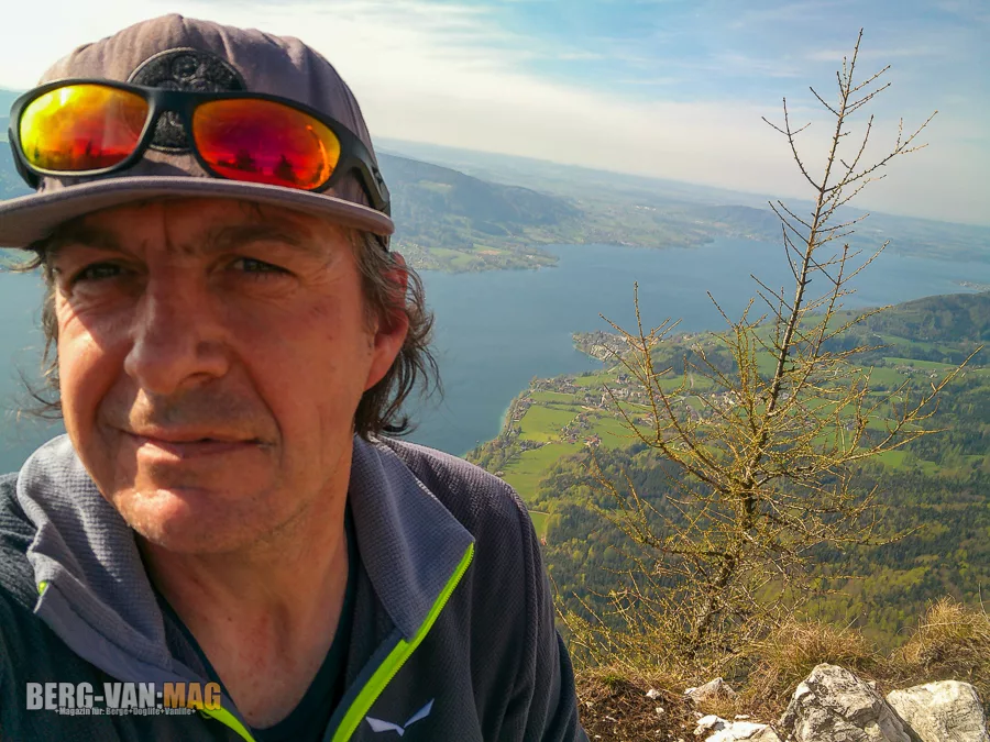 Panorama vom Mahdlgupf auf den Attersee und die Atterseeregion