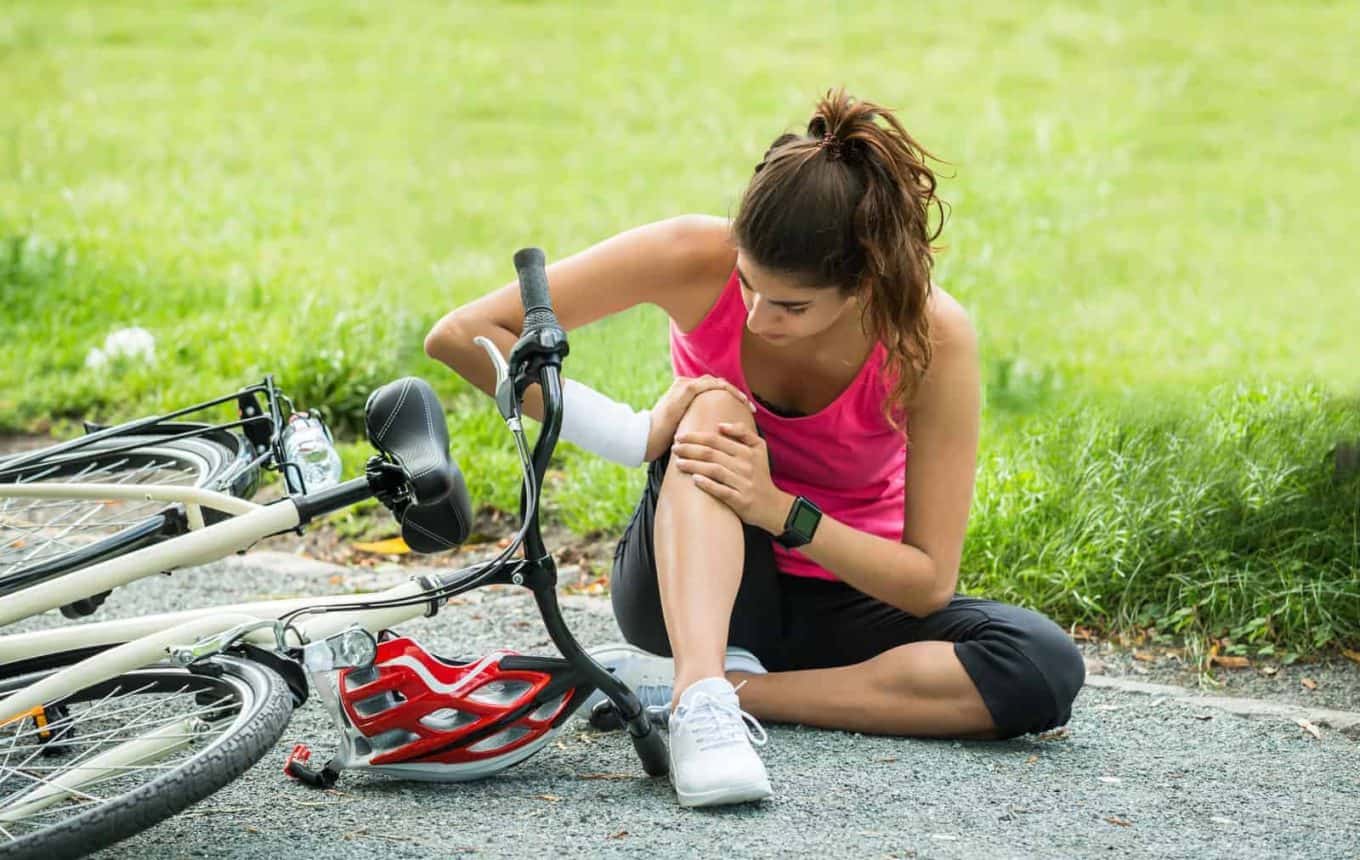 Dolore al ginocchio in bici: cause, rimedi e regolazioni