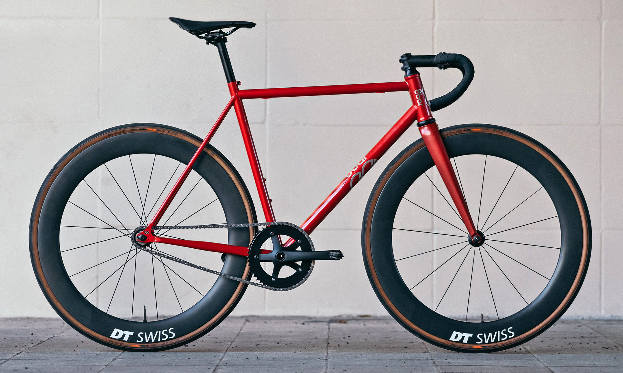 8bar Neukln steel v2 bicicletta fixie singlespeed versatile ed economica, foto di Stefan Haehnel, ciclista su strada