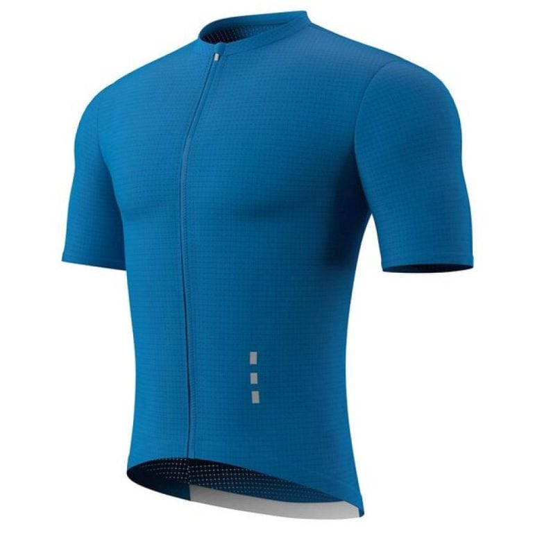 Abbigliamento ciclismo uomo maglia elegante e traspirante, colore blu, con chiusura frontale, ideale per ciclisti amanti delle prestazioni e dello stile.