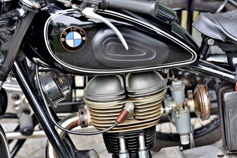 Bmw-motorcycle-motorsport-classic-bike-close-up.