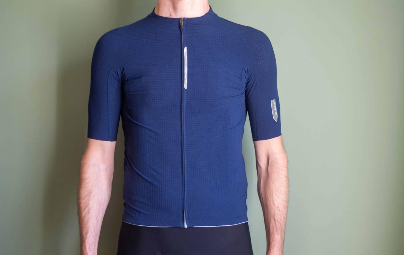 Recensione maglia Q36.5 Dottore Pro: comfort e leggerezza in estate
