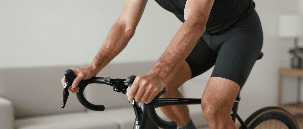 Ciclista domestico su trainer