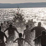 Hundreds Brave the Icy Waters of Lake Balaton in Traditional New Year’s Dip