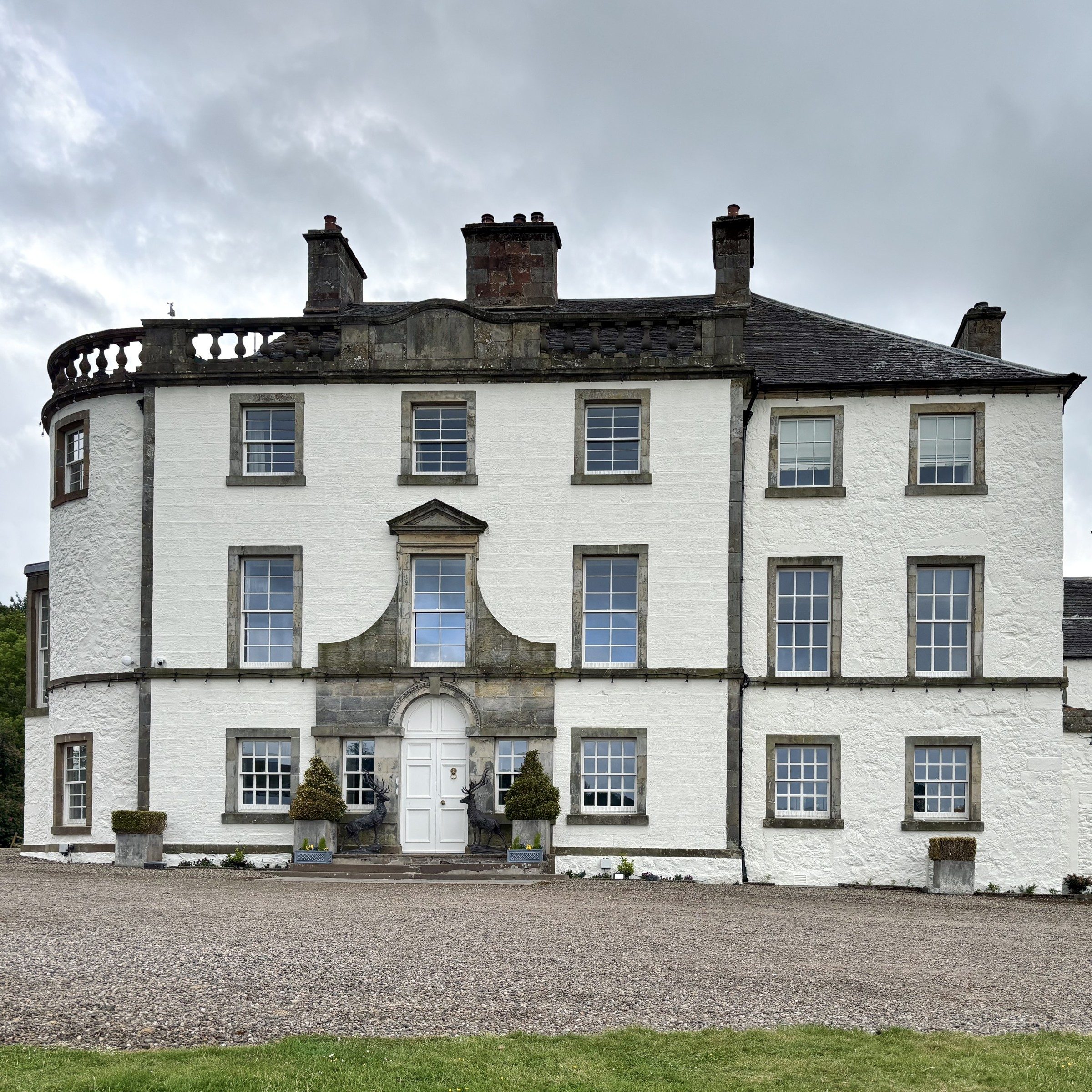 Painting and decorating across Fife, from Dunfermline to St Andrews.