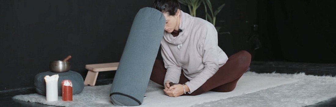 posture du papillon - Cam's Yoga