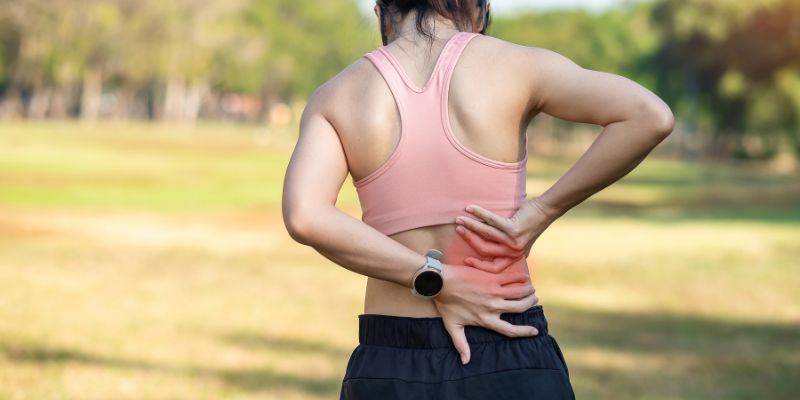 femme qui pratique le pilates