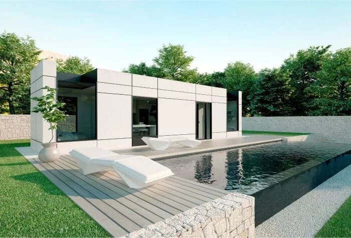 Casa moderna con piscina y jardín