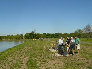 Lee Lake 3 bench, trash can install
