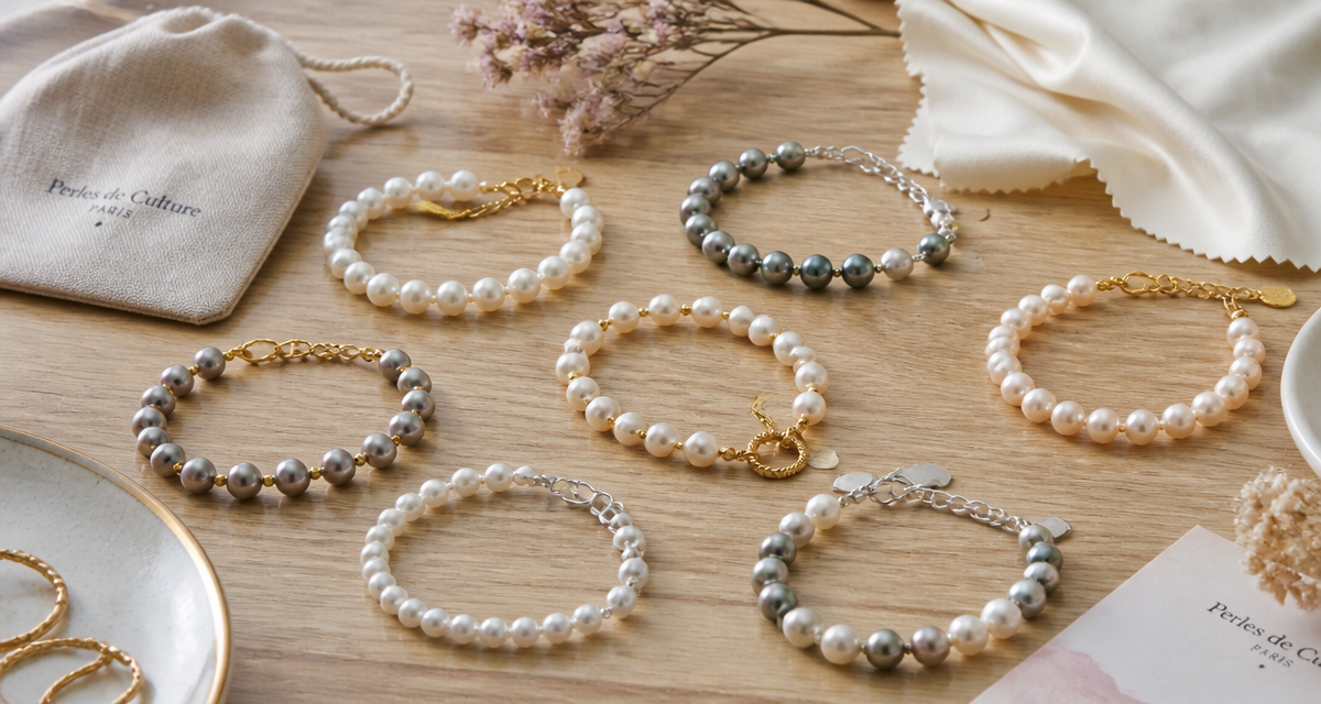 bracelet en perle de culture Akoya Tahiti eau douce sur table