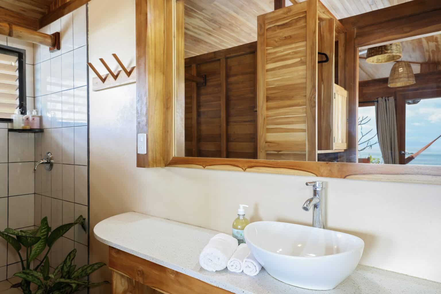 9-Middle_Tortuga_Bathroom_Angle_2_CC