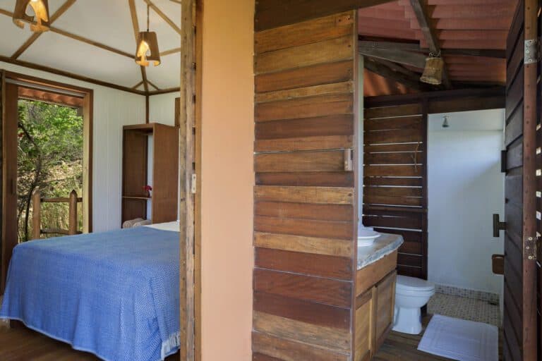 8-Costa_Dulce_Round_2_Colibri_Bathroom_View_Angle_1_CC