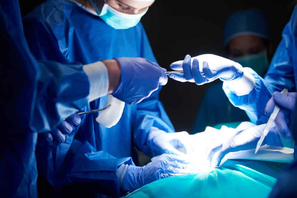 Procedura d'intervento per la frenuloplastica