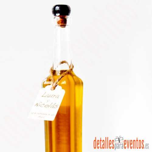 Aceite de oliva con etiqueta personalizada