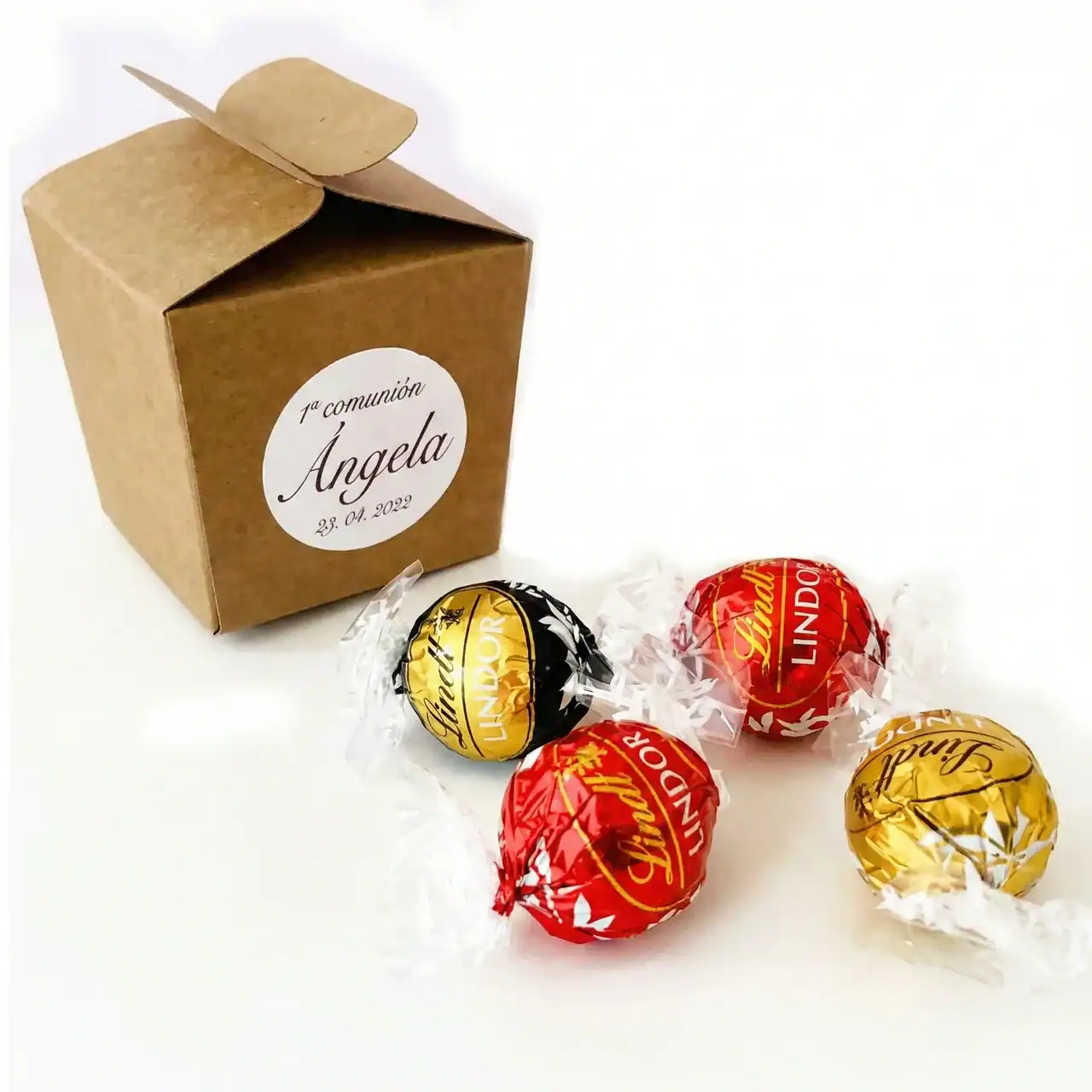 Caja de bombones Lindt para Primera Comunión de Ángela.