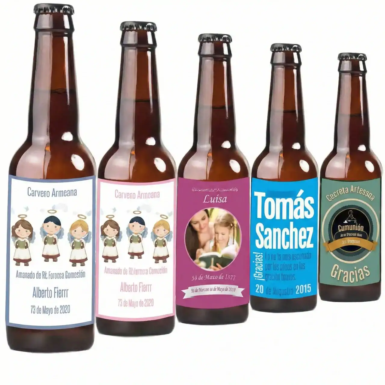 Botellas de cerveza personalizadas con etiquetas y nombres de personas.