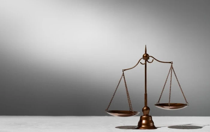 Auszug einer symbolischen Waage für Recht und Gerechtigkeit.