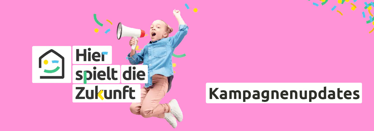 Hier spielt die Zukunft: Kinder mit Megafon jubelnd.