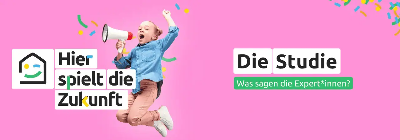Junge Frau mit Megafon, die auf pinkem Hintergrund jubelt, für Kinder- und Bildungsprojekte.