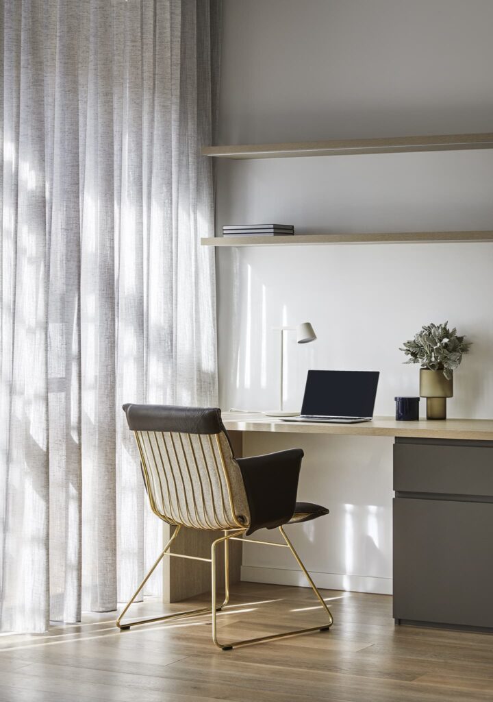 Lumiere Black Rock DOMO Lowe Living