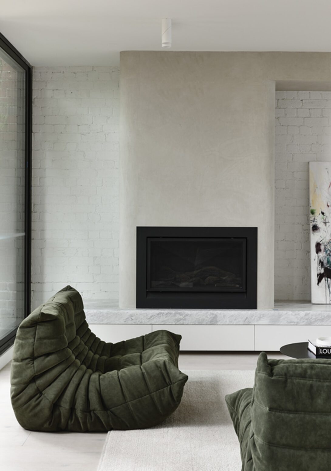 Ligne Roset Togo: Alcantara Kiwi