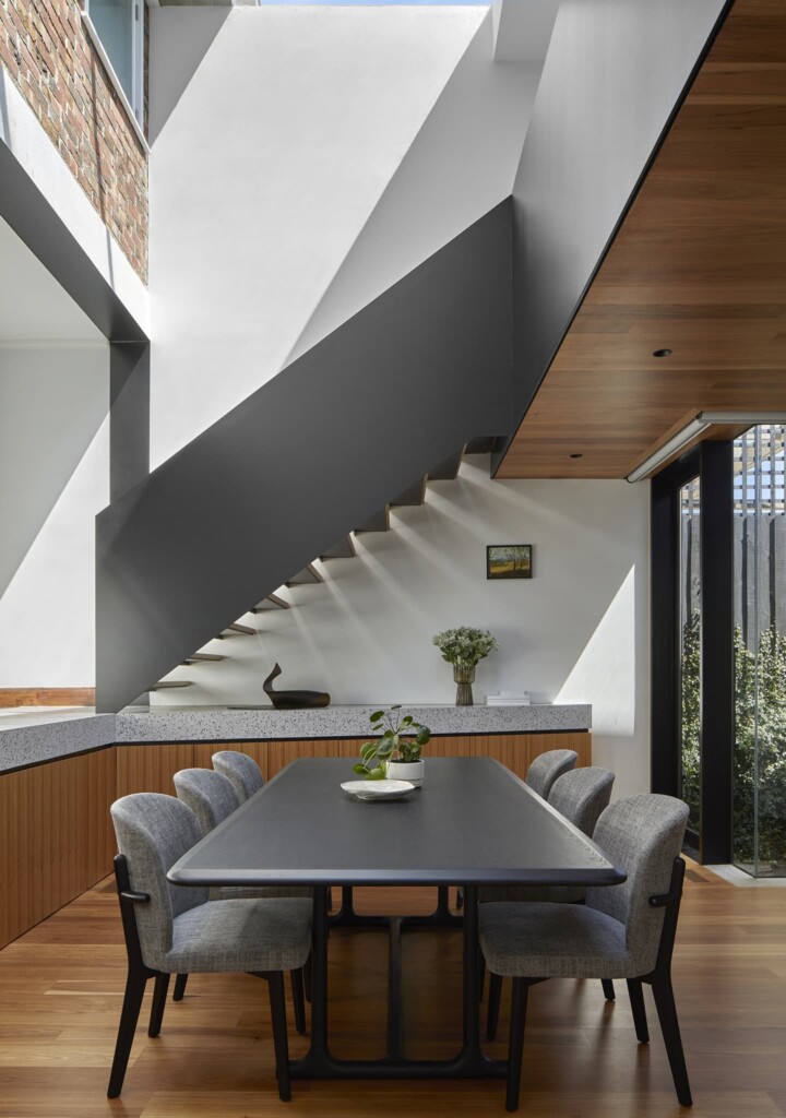 DOMO HC28 Oya Dining Table