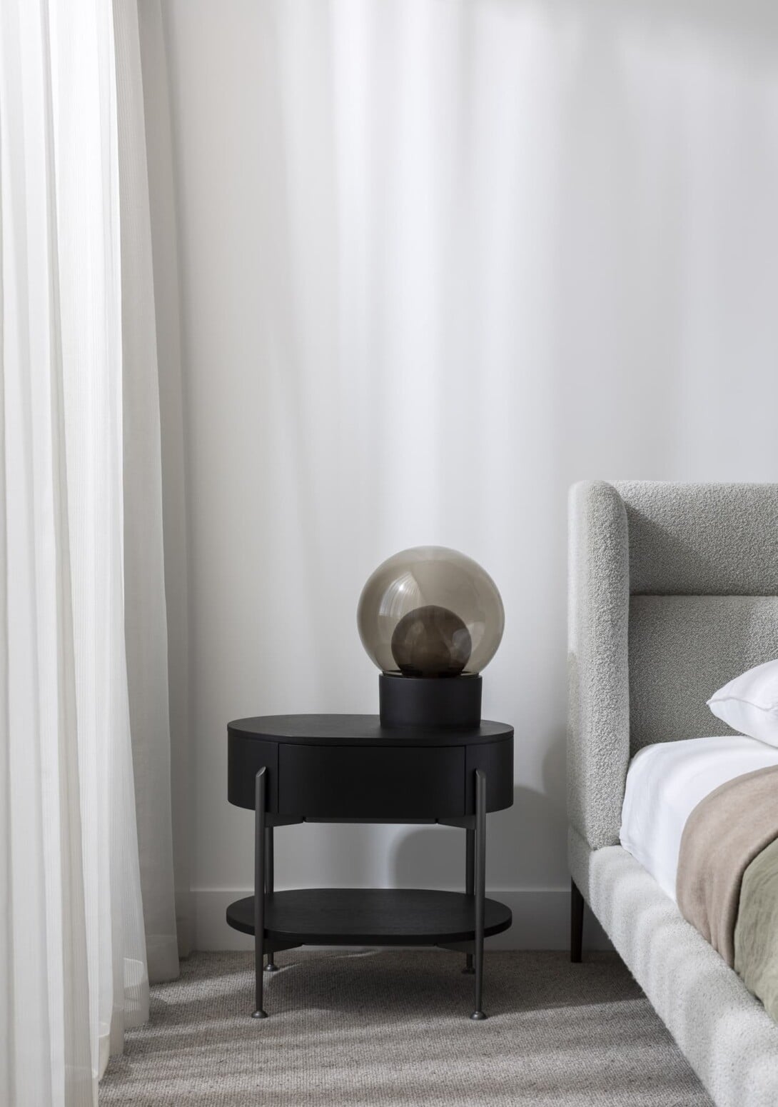 HC28 Cosmo Hoop Side Table: Black Oak