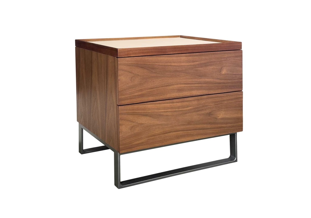 Rita Bedside Table HC28 Cosmo Walnut Leather Suave 05 Top