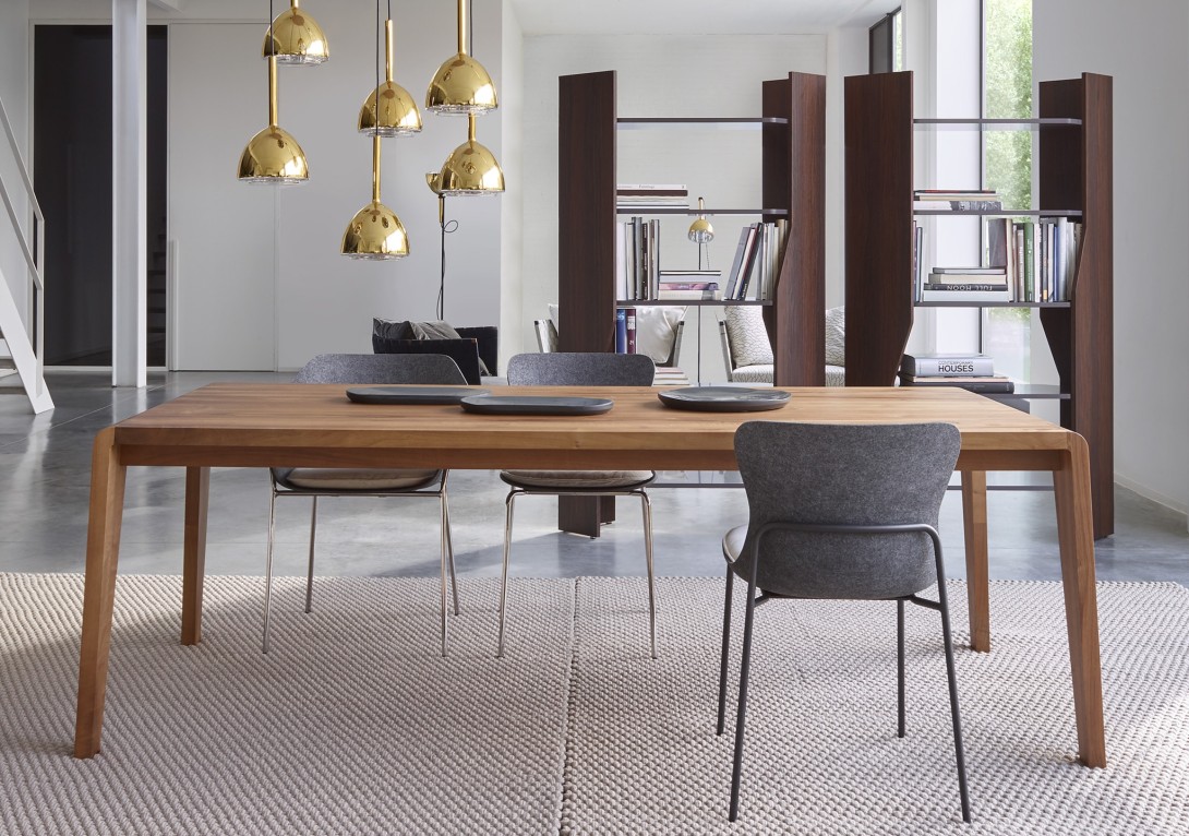 Ligne Roset Ettoriano chair insitu