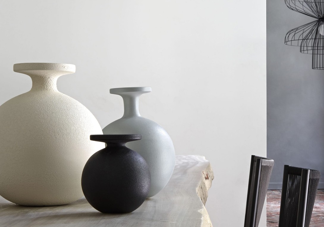 Ligne Roset Lundi Vase Insitu